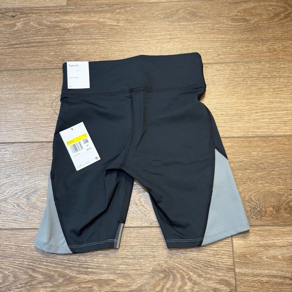 Jordan Women's Tight Fit Shorts NWT, Size Small, Gym, Athletic, Pull-On - Picture 2 of 8